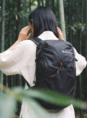 半庭·Klattermusen 攀山鼠10460 男女同款20L 徒步登山双肩包