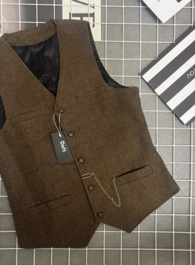 2026美式复古人字纹阿美咔叽V领西装马甲英伦绅士朋克摇滚坎肩潮