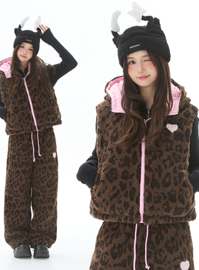 Double L2 美式豹纹爱心刺绣连帽马甲套装女加厚保暖休闲裤两件套
