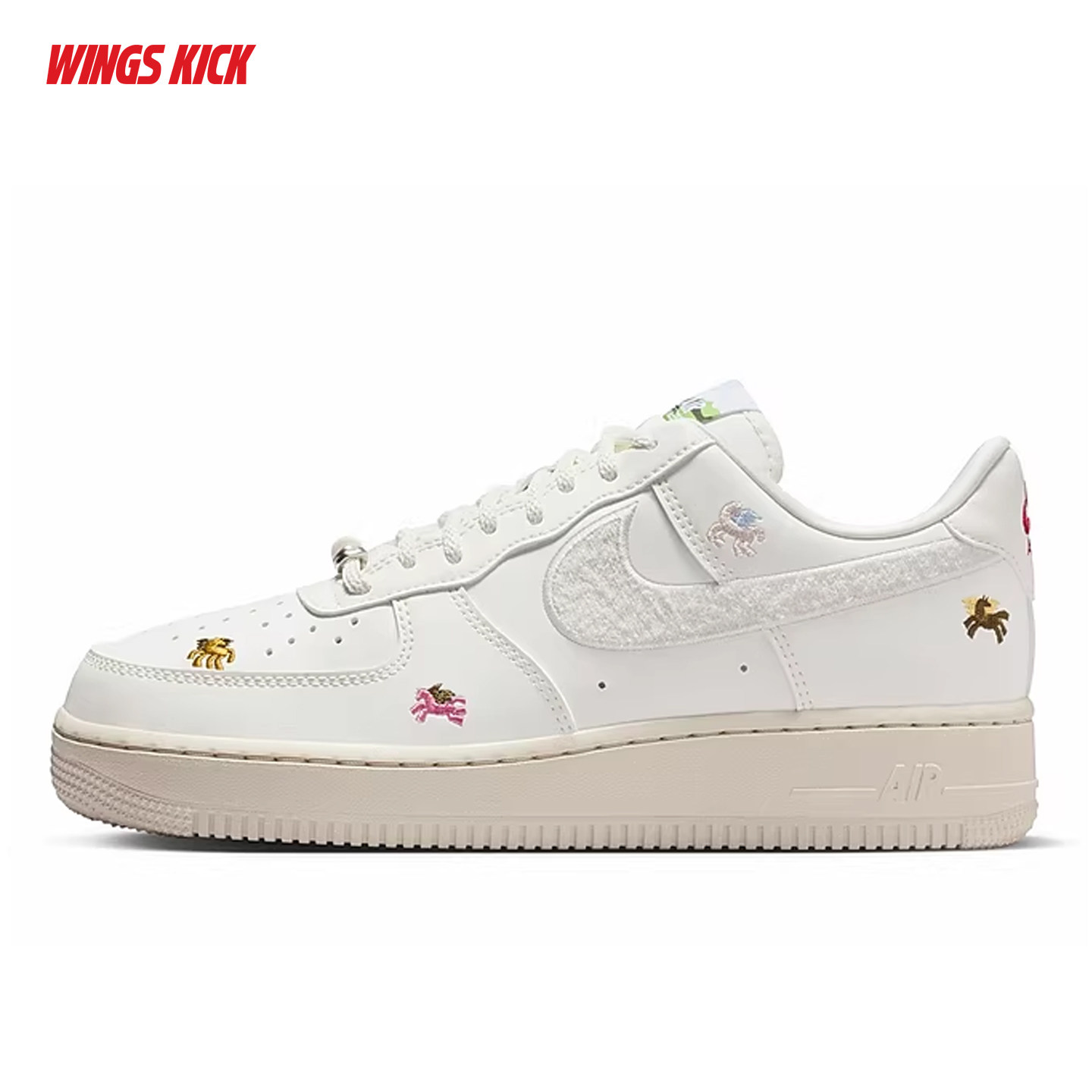 Nike/耐克 AIR FORCE 1 '07 AF1空军一号马年新年款 IQ1143-100,运动鞋new,运动休闲鞋,淘宝优惠券,粉丝福利购,淘宝优惠卷