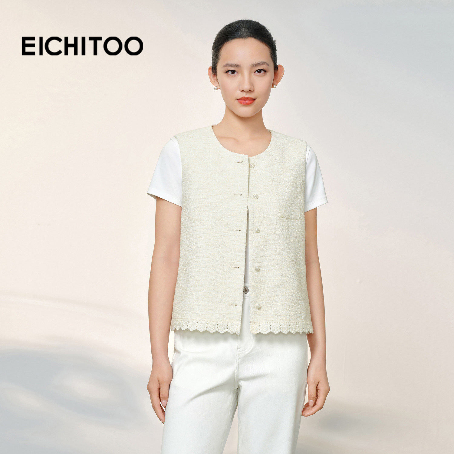 爱居兔小香风圆领无袖坎肩马甲背心女2026年春季新款叠穿开衫上衣