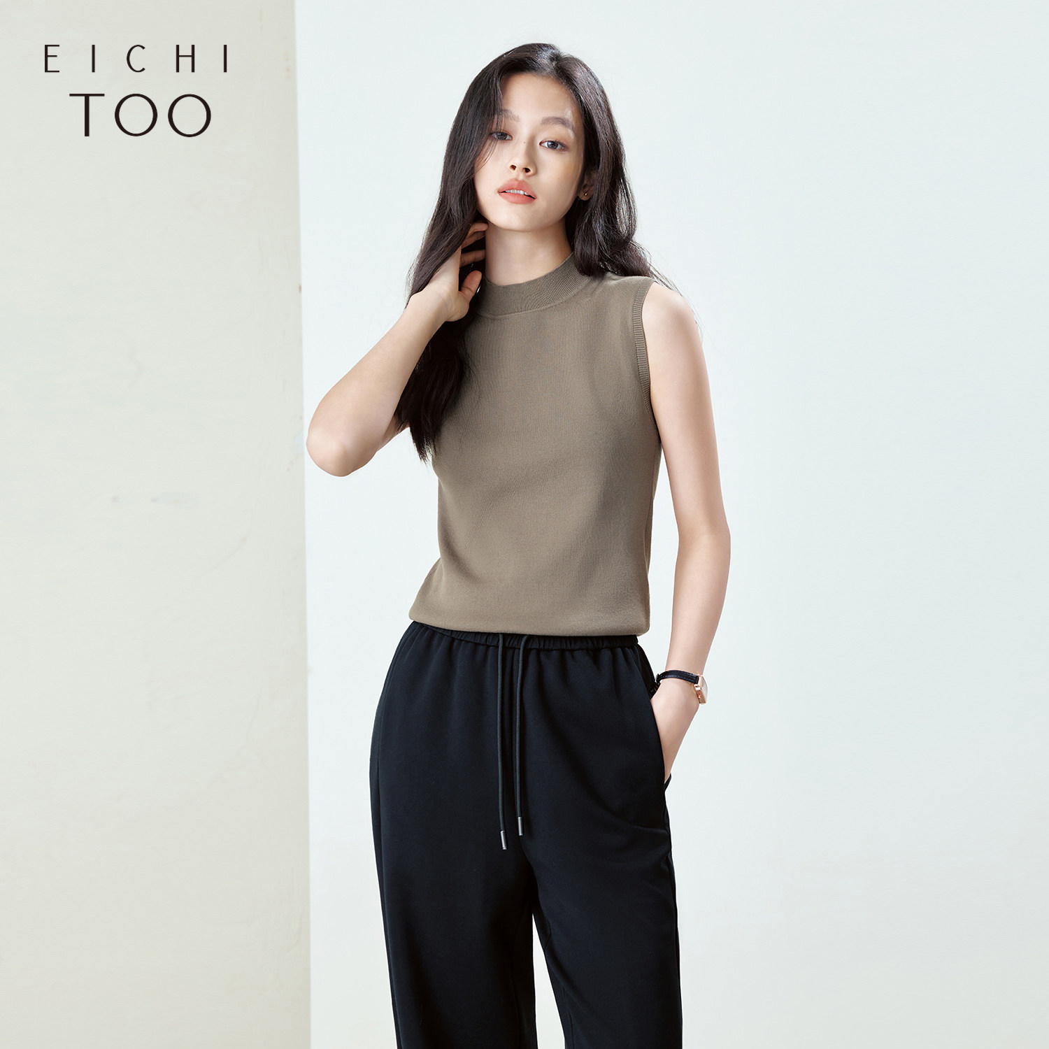 爱居兔半高领无袖针织衫女春秋新款软糯舒适时尚针织衫背心