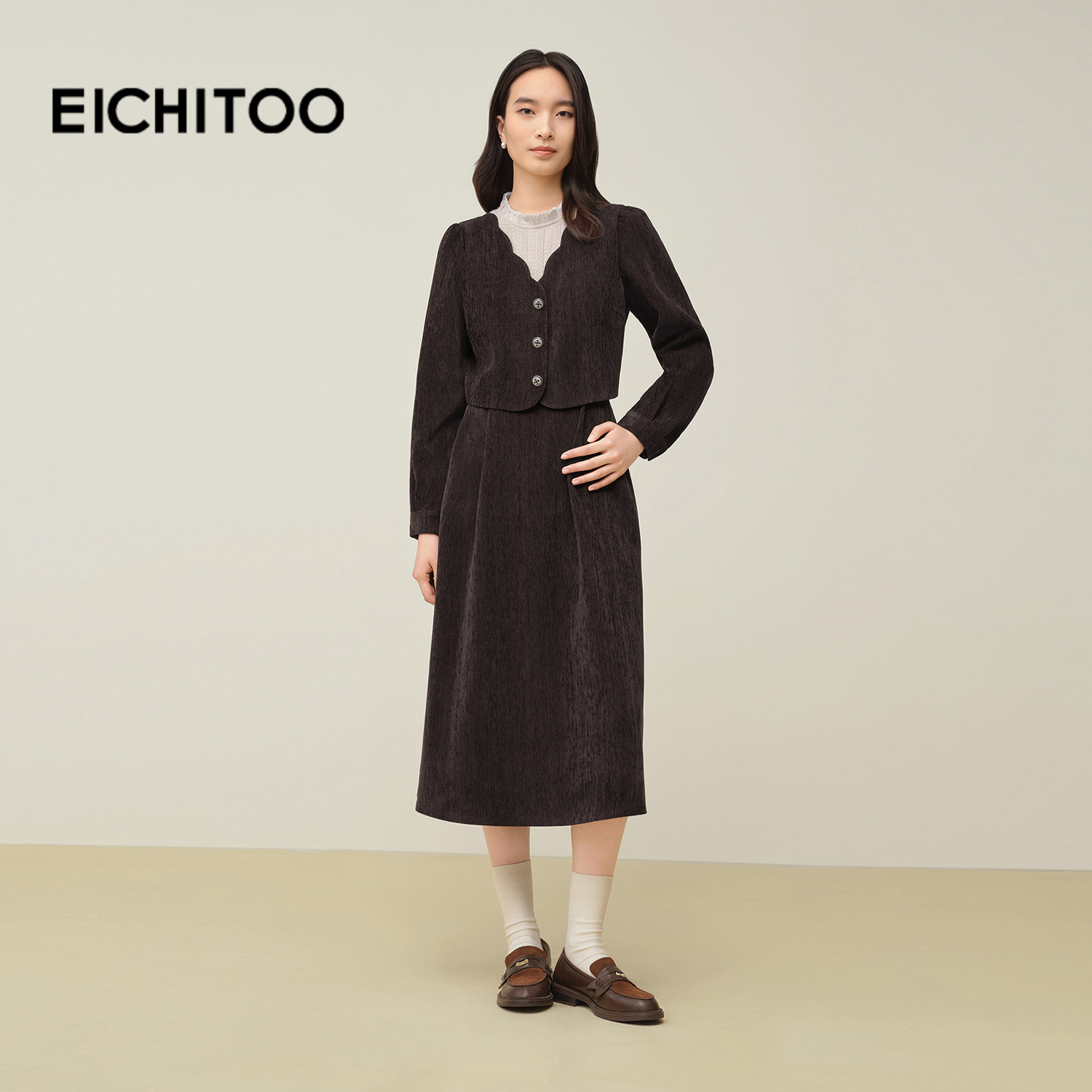 爱居兔复古假两件连衣裙女2025年冬季新款收腰保暖通勤气质长裙