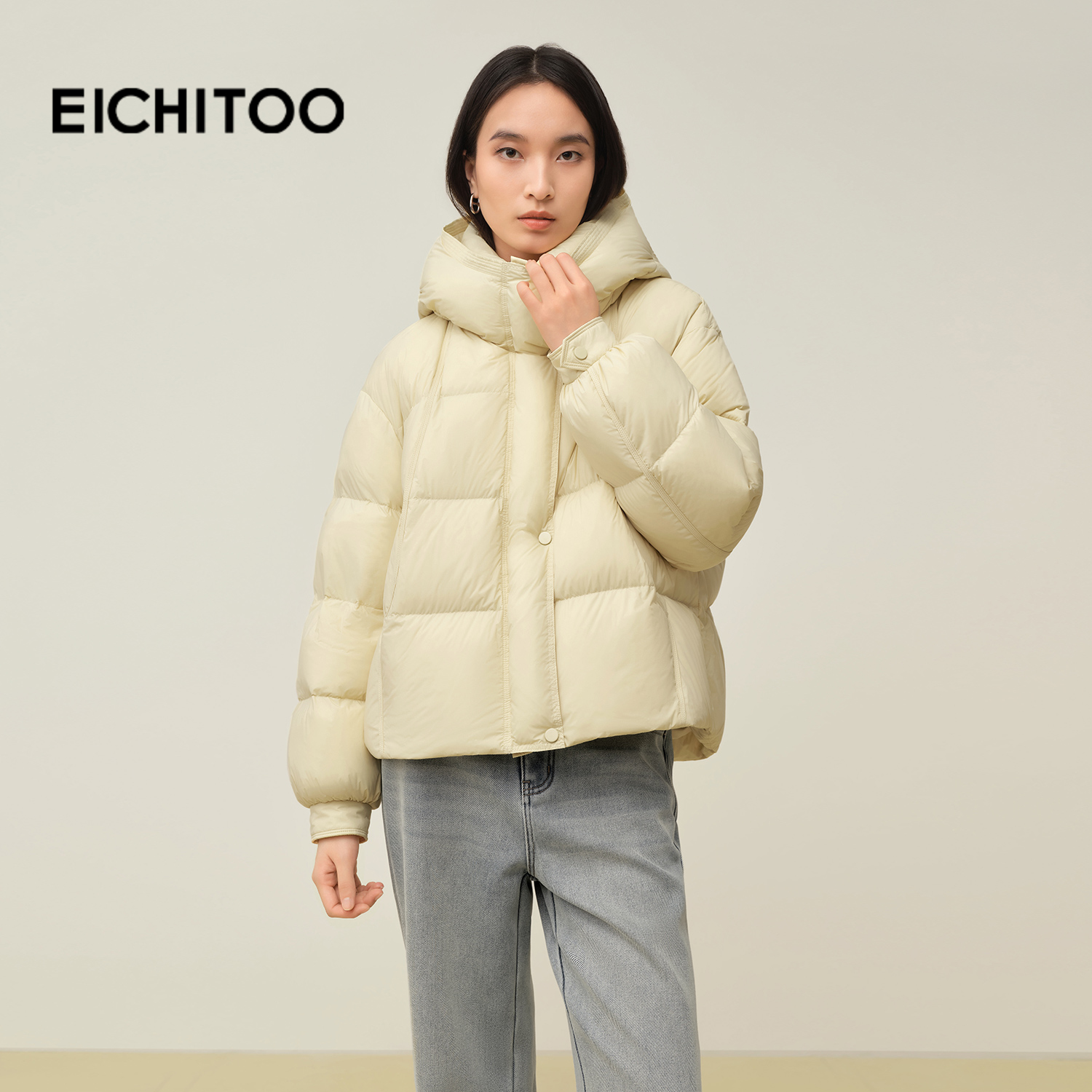 手感细腻，轻盈柔软