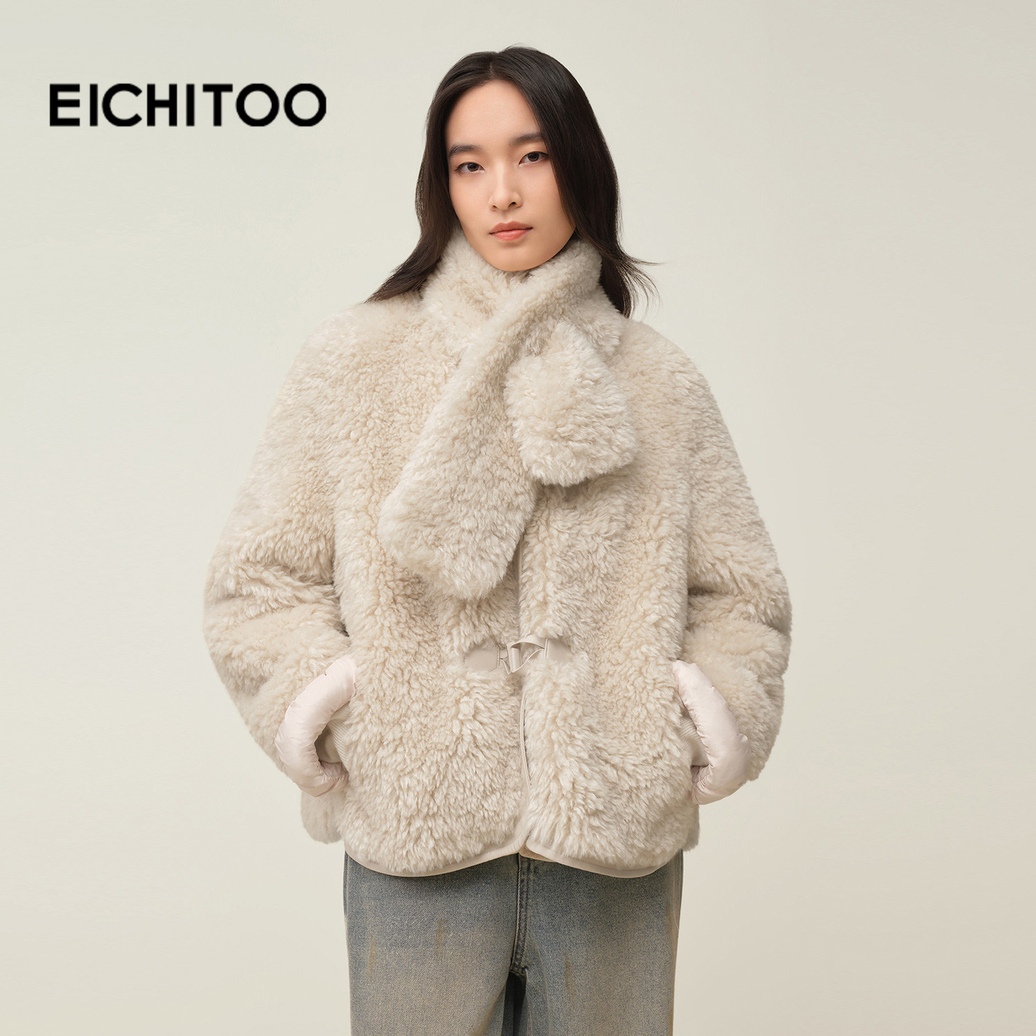 爱居兔仿羊羔毛柔软短外套2025年冬季新款女围脖保暖冬外套,女装/女士精品,短外套,淘宝优惠券,粉丝福利购,淘宝优惠卷