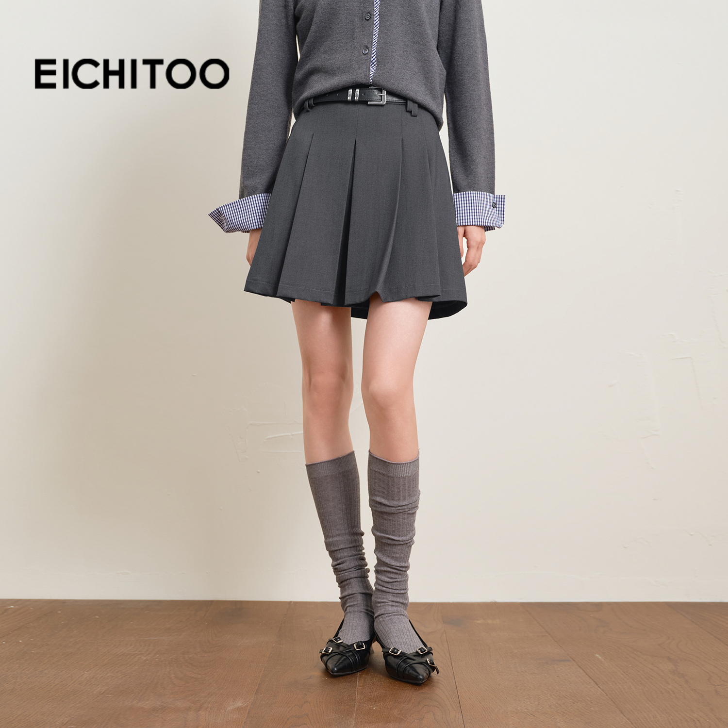 挺阔不软塌，凸显黄金腰臀比