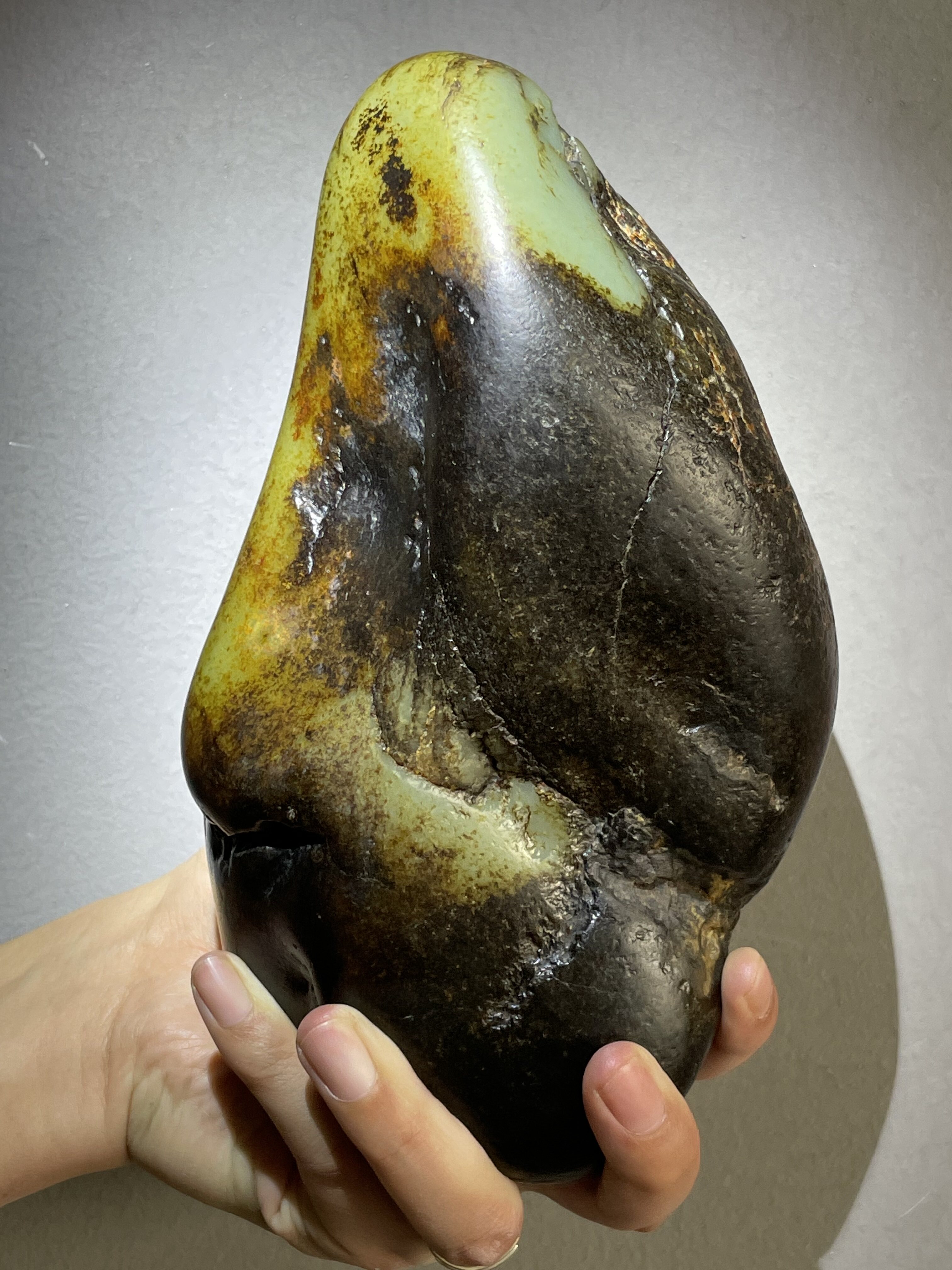黑红皮天然新疆和田玉籽料重皮色原石钦清玉器可订做把件高青白