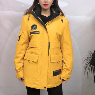 黄色工装鹅派克服男士小码户外防寒冲锋衣潮牌帅气连帽外套獭兔男