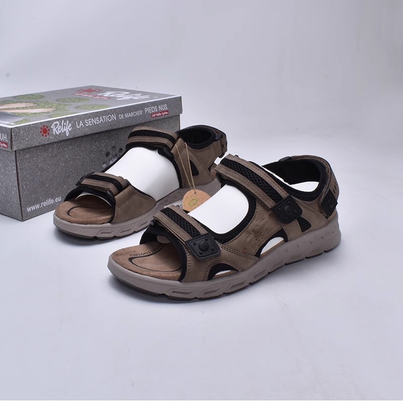 外贸原单沙滩鞋防滑耐磨休闲男鞋百搭时尚户外春夏款透气运动凉鞋