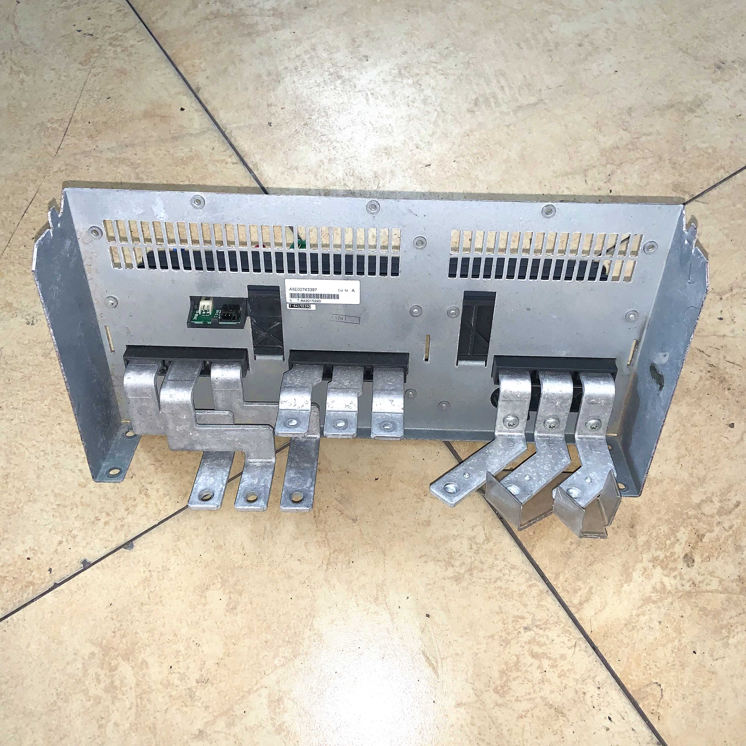 西门子变频器g120-pm240-340系列55-75-90-110kw主接线塑料端子排