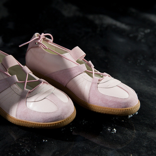 Ventimono 交织 牛皮软底镂空芭蕾风单鞋