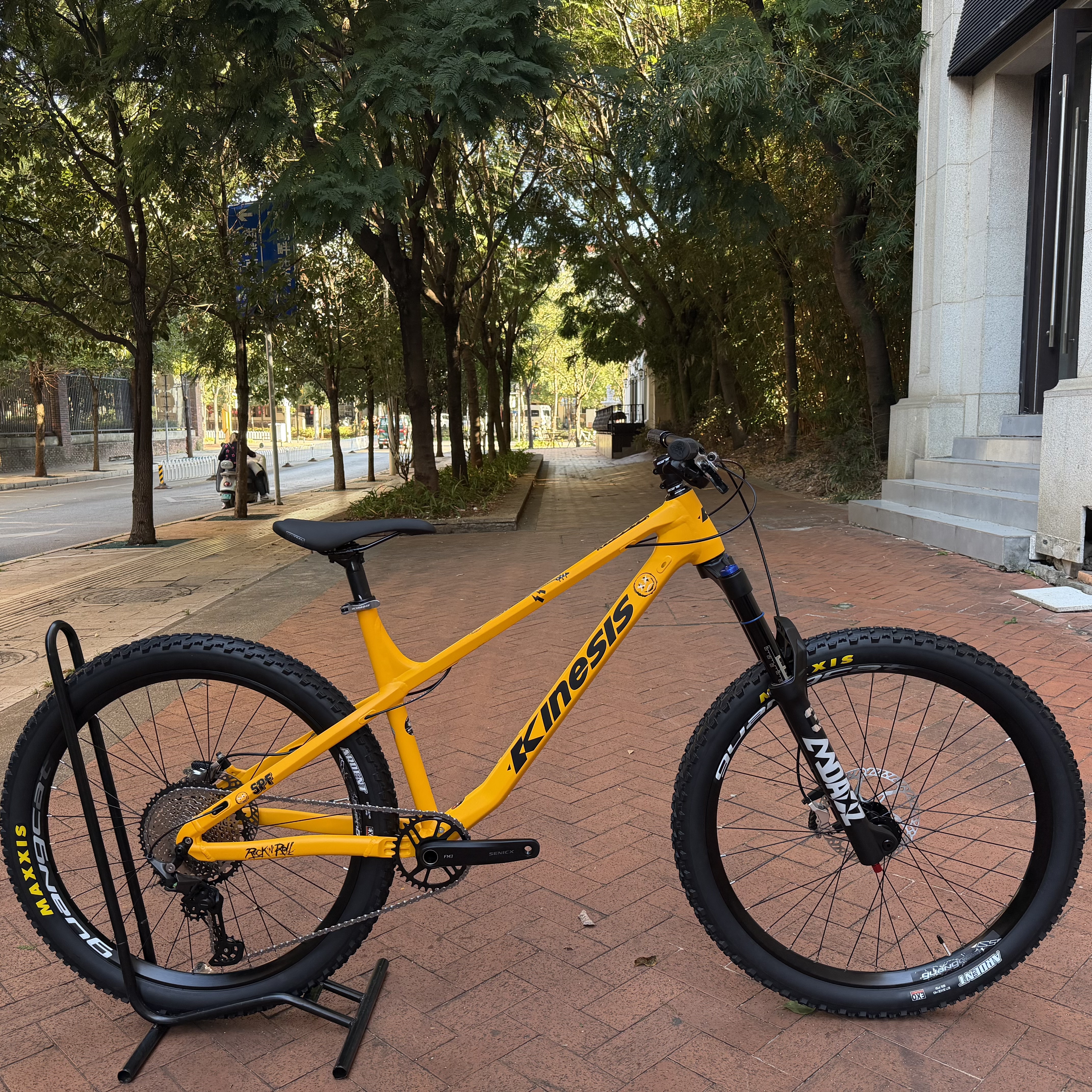 Kinesis卜威TX329S 铝合金AM山地车硬尾27.5轮径桶轴 12速气叉