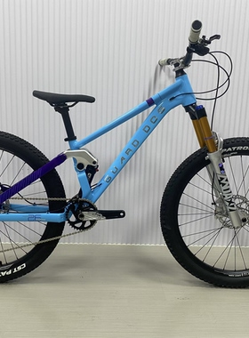 看门狗2萨摩耶26寸软尾土坡车四活塞油碟ecc花鼓飞包刷楼梯山地车