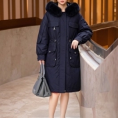 系列25冬装 丽新折扣女装 Y鹰 兔毛内胆皮草连帽毛领加厚派克服