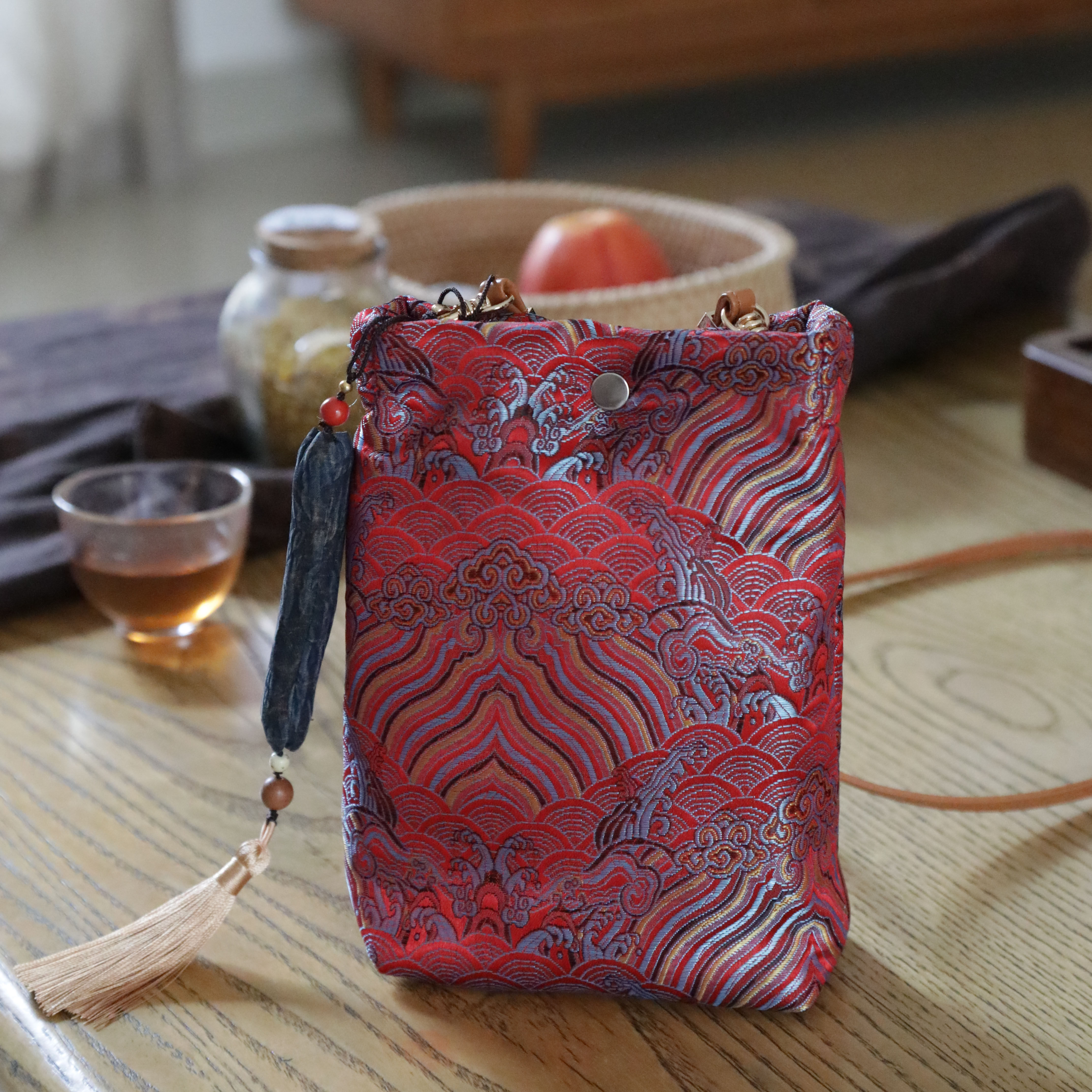 庸庸文艺棉麻手机包女斜挎2025新款迷你小包高级感帆布包袋轻便,箱包皮具/热销女包/男包,水桶包,淘宝优惠券,粉丝福利购,淘宝优惠卷