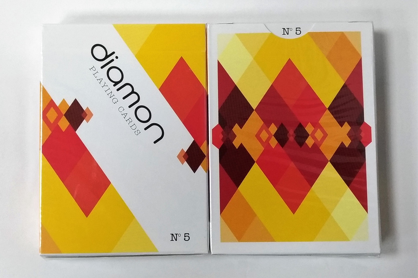 美國原裝進口 Diamon N° 5 Winter Warmth 鑽石 花切 限量撲克牌