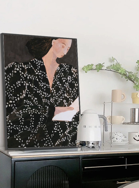 SOFIA LIND复古小众人物女人客厅过道走廊尽头服装店工作室装饰画