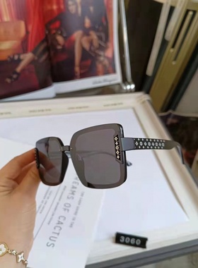 气质百搭十字花偏光大框女款时尚太阳眼镜3060