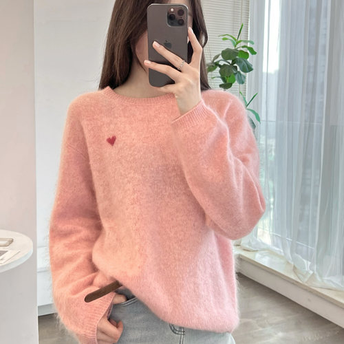 精品圆领长袖爱心软糯羊毛衫