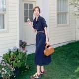 深蓝色淡人系收腰牛仔连衣裙女2025夏季复古小个子气质显瘦衬衫裙，女装连衣裙，2C153