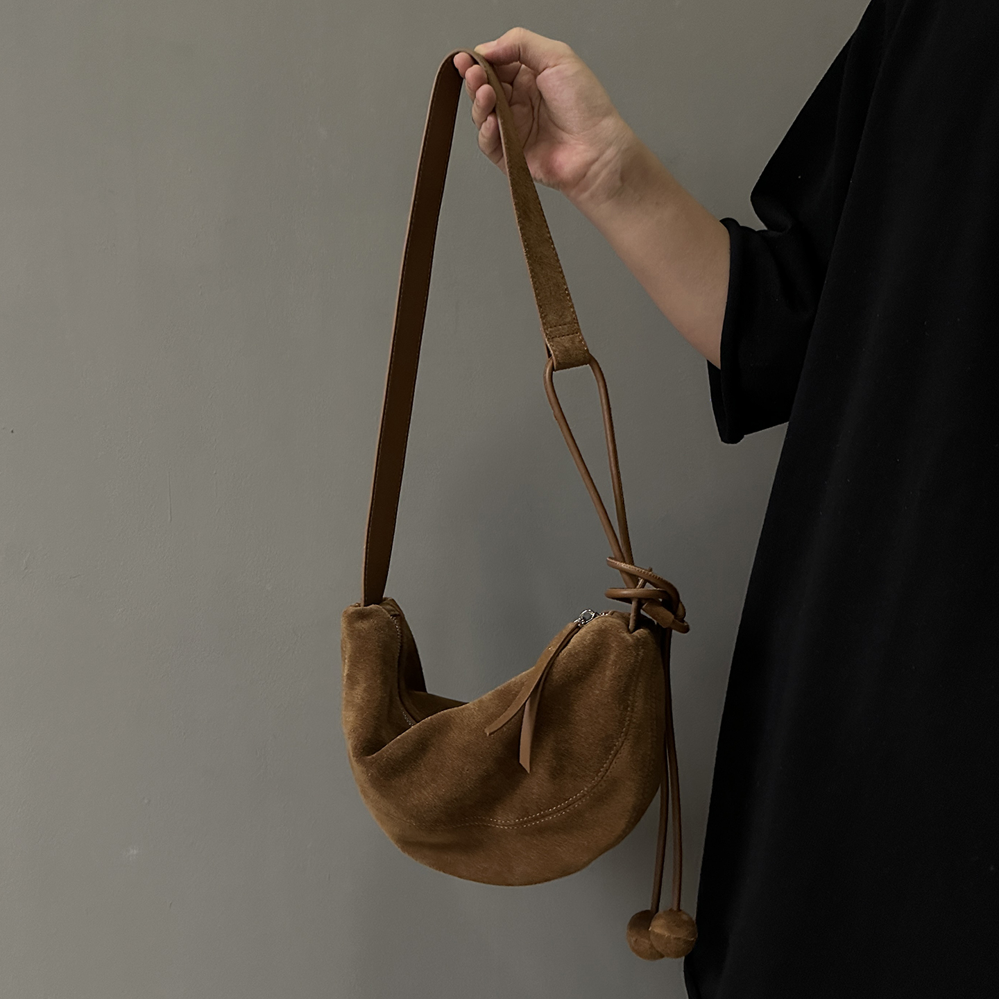 真皮磨砂皮牛角包饺子包