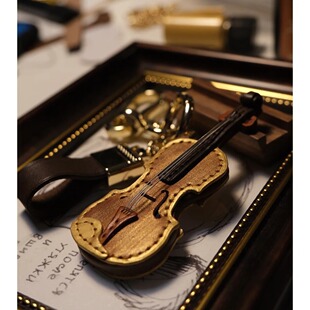 跨境独立站新品小提琴挂件钥匙扣装饰礼物圣诞礼物小提琴钥挂件