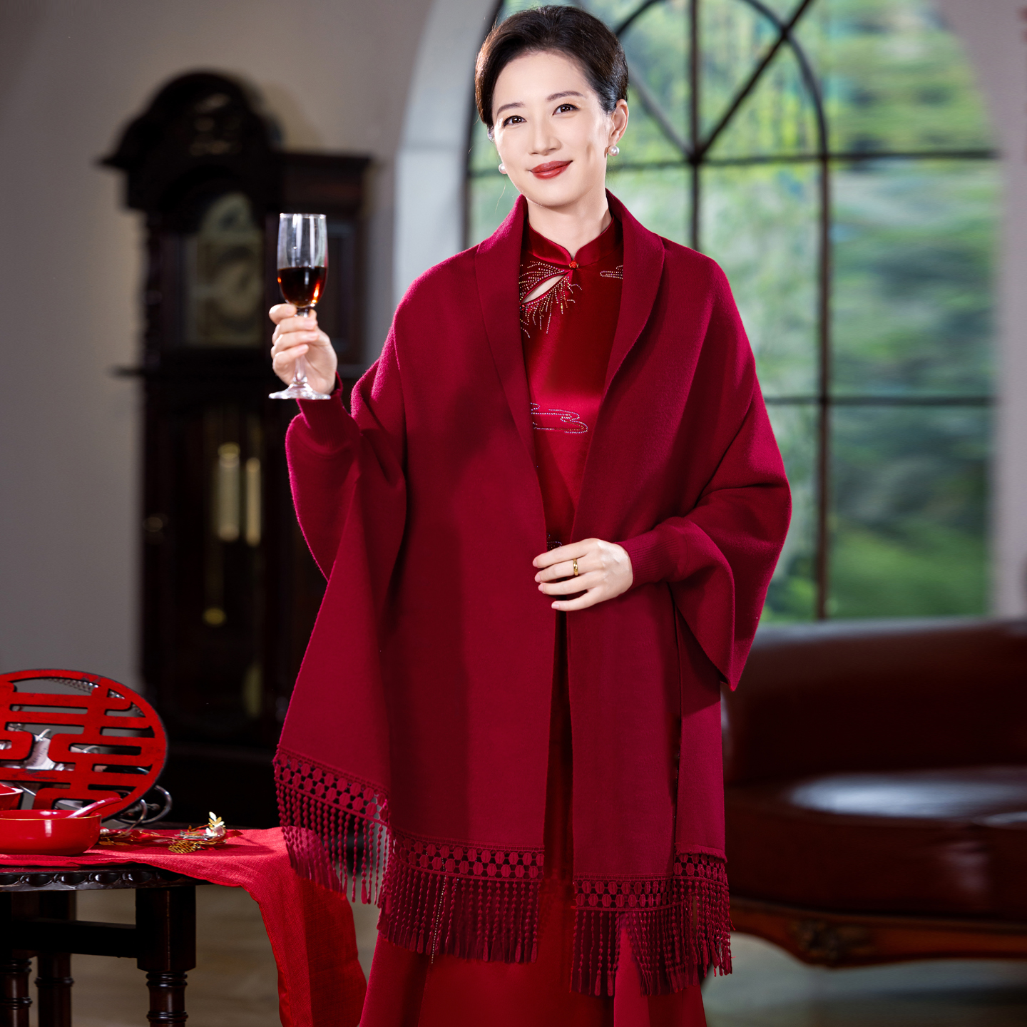 羊毛羊绒纯色披肩女春秋喜婆婆妈妈旗袍外搭斗篷围巾两用披风秋冬