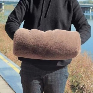 老年人暖手神器加棉加厚毛绒保暖袖手捂子冬季中老年人专用暖手袋