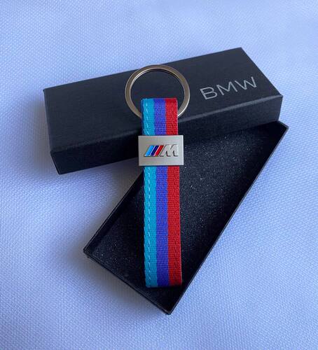 防刮马蹄扣OEM BMWM Power Stripes Textile Gun Metal钥匙扣挂件