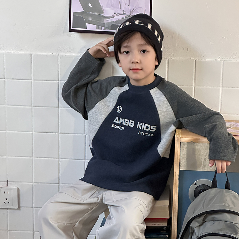 男童拼色加厚字母擦肩卫衣