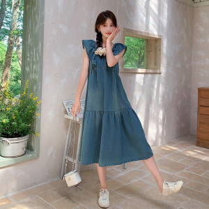 设计感复古小飞袖牛仔连衣裙女2025夏季新款小个子减龄宽松背心裙图片