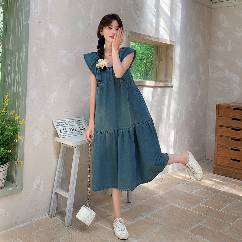 设计感复古小飞袖牛仔连衣裙女2025夏季新款小个子减龄宽松背心裙图片