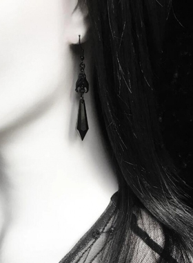 二次元动漫原神公子达达利亚耳环红色水晶耳坠耳夹cos耳饰