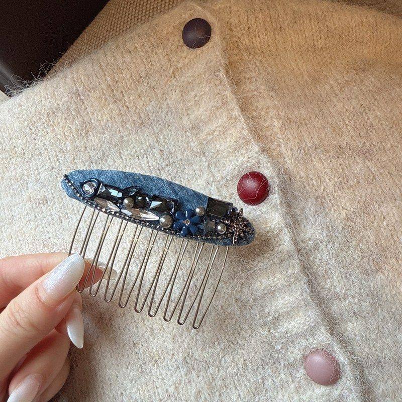 复古个性牛仔色水钻花朵倒插梳