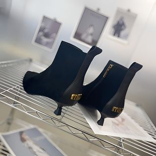 欧货2024秋冬新款真皮尖头细跟加绒小猫跟百搭低跟及踝裸靴短靴女