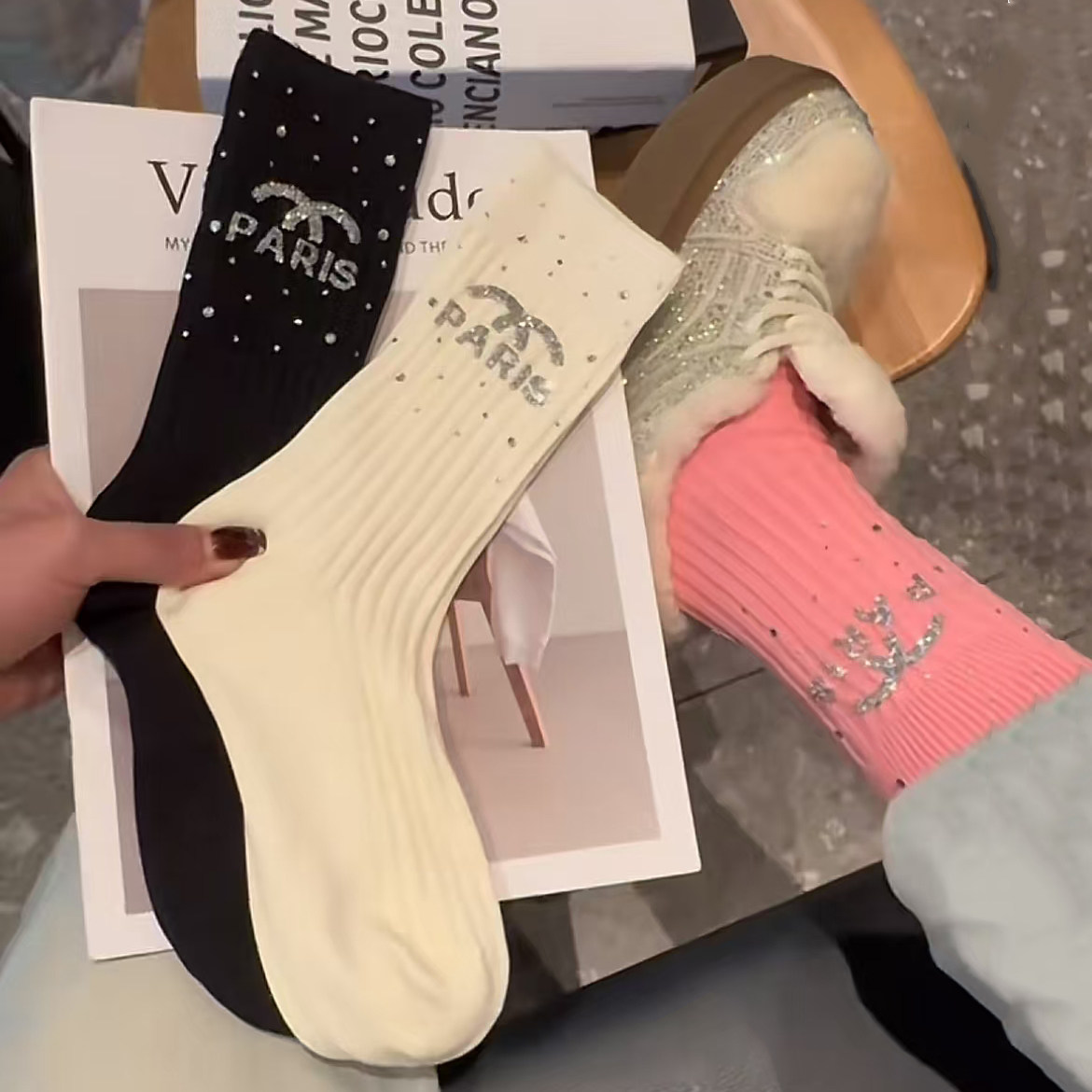 新款欧货女ins潮镶钻满天星小香风纯棉袜子网红外穿个性洋气轻奢,运动包/户外包/配件,手包,淘宝优惠券,粉丝福利购,淘宝优惠卷