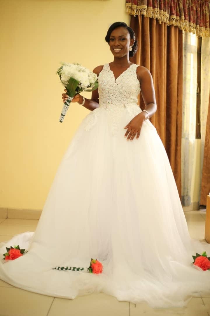 优雅V 领无袖鱼尾新娘婚纱 Lace Mermaid Wedding Dresses 2019