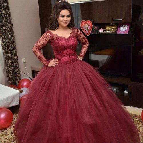 回门鱼尾婚礼宴会敬酒服新娘