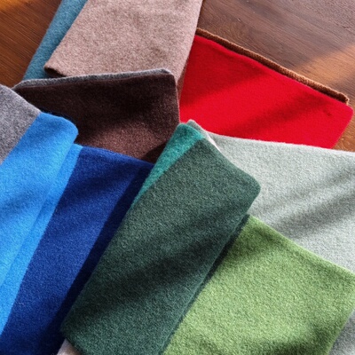 冬日里的一抹多巴胺～ 自留推荐软糯亲肤100羊毛拼色保暖围巾