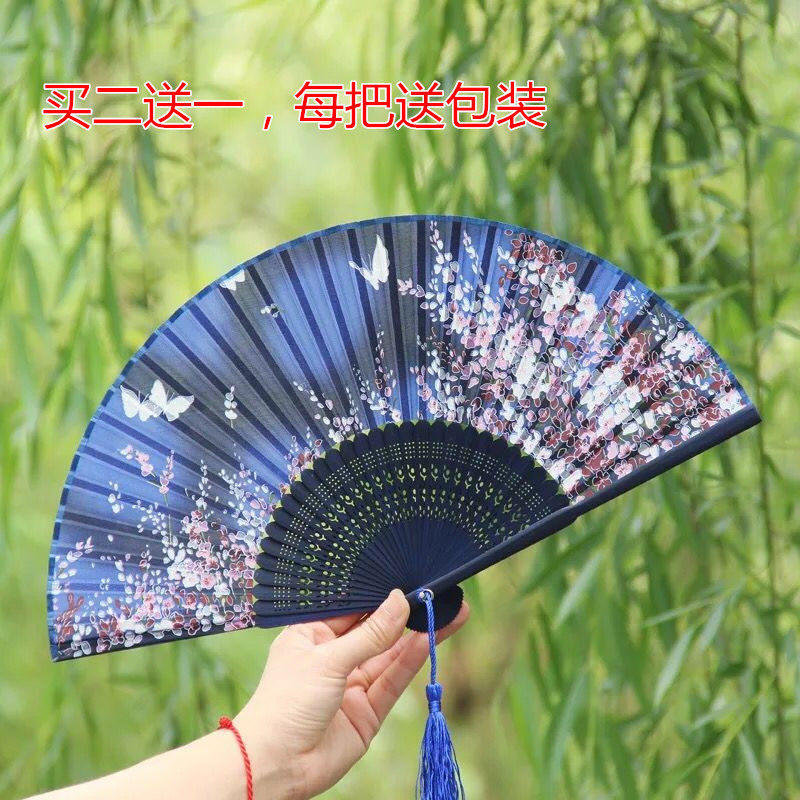 真丝女扇中国风女士男士绢扇日式折扇出国工艺礼品送老外竹扇子在类目 家居饰品, 工艺扇中 - 来自Buy2taobao.com提供专业的淘宝代购服务