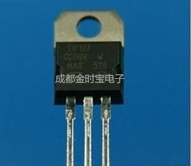 BT137 BT137-600E TO-220 8A/600V 双向可控硅 全新原装