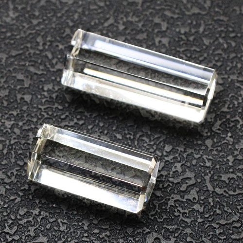 如鸿天然白水晶六棱柱净体摆件