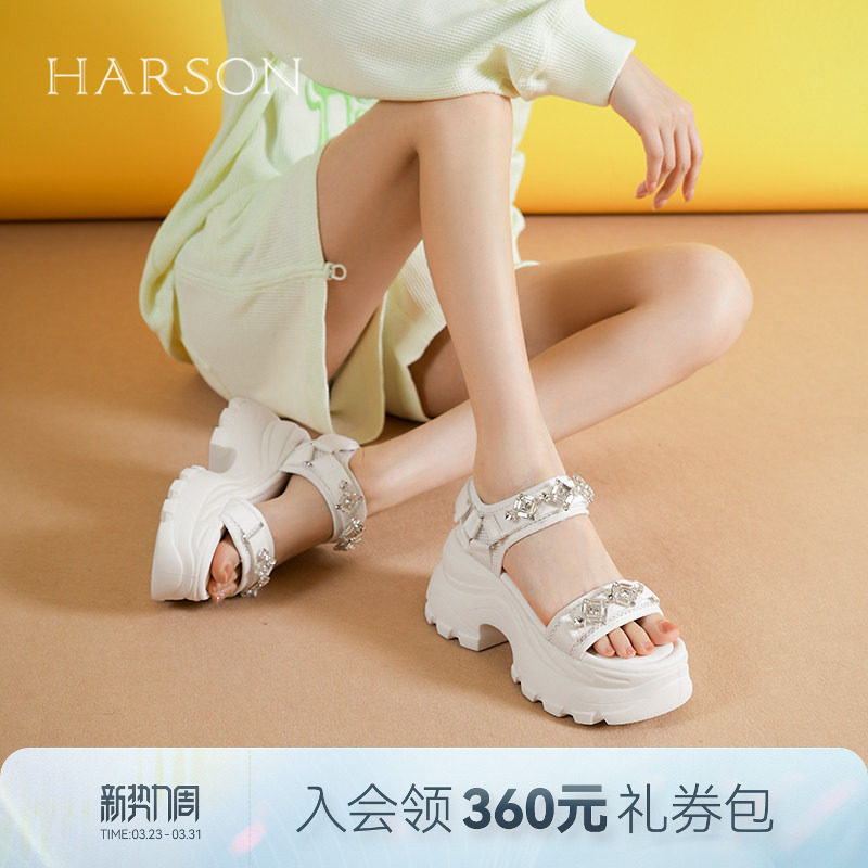 哈森休闲凉鞋夏季新款一字带水钻沙滩运动厚底女鞋HWM250132