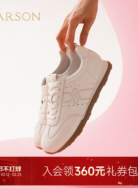 哈森休闲德训鞋女2025春季新款秀气系带平底休闲运动鞋HCS251403