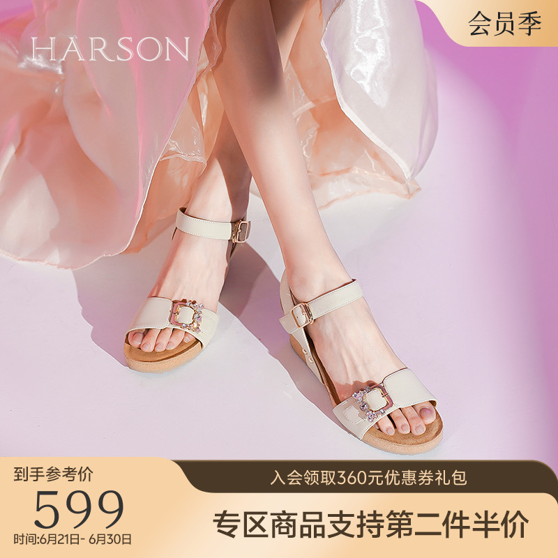 哈森坡跟凉鞋女夏季新款复古皮带扣勃肯鞋高跟一字带凉鞋HM237408
