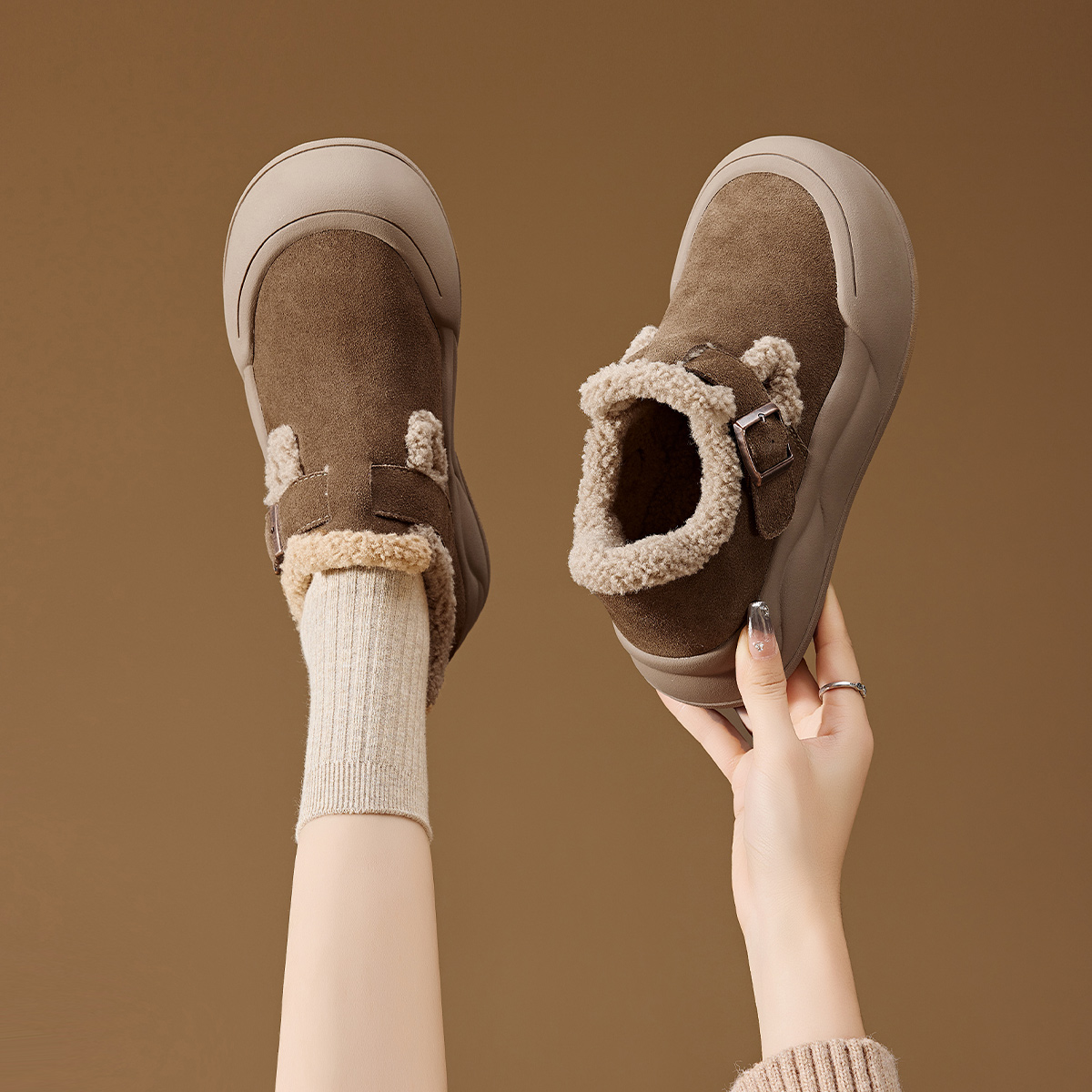 哈森2025新款保暖绒毛雪地靴