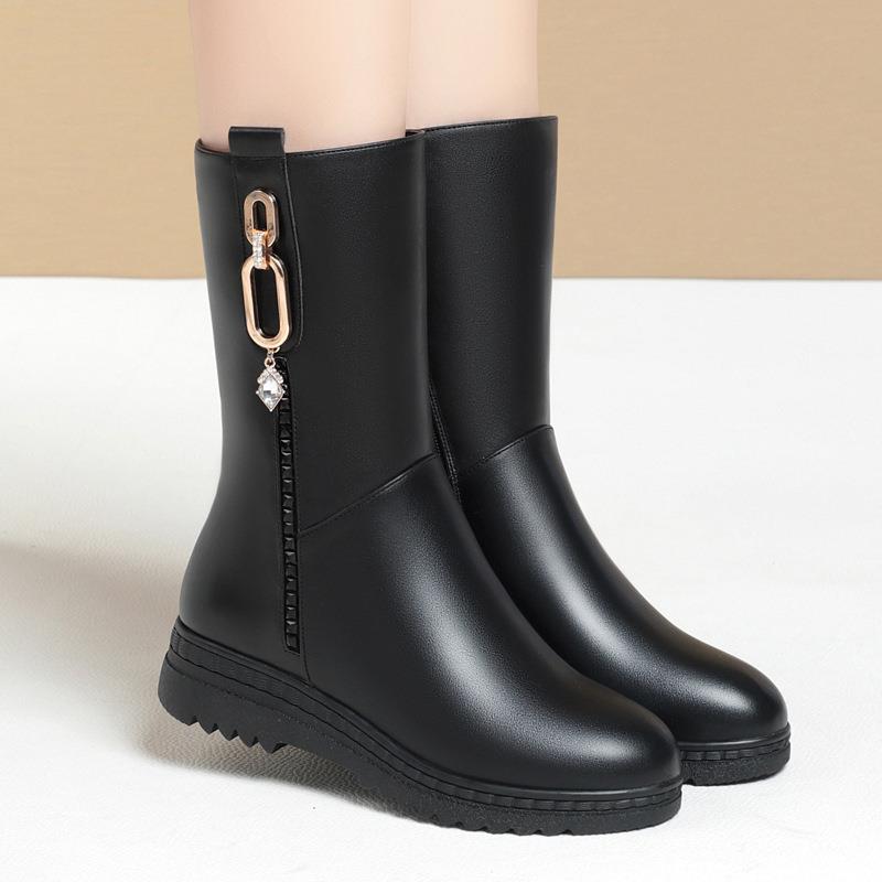 欧洲站妈妈鞋子秋冬季棉鞋平跟加绒加厚软皮保暖中年中老年女士中