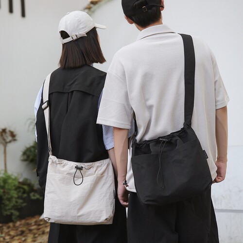 红鹮鸟潮牌单肩包休闲运动背包
