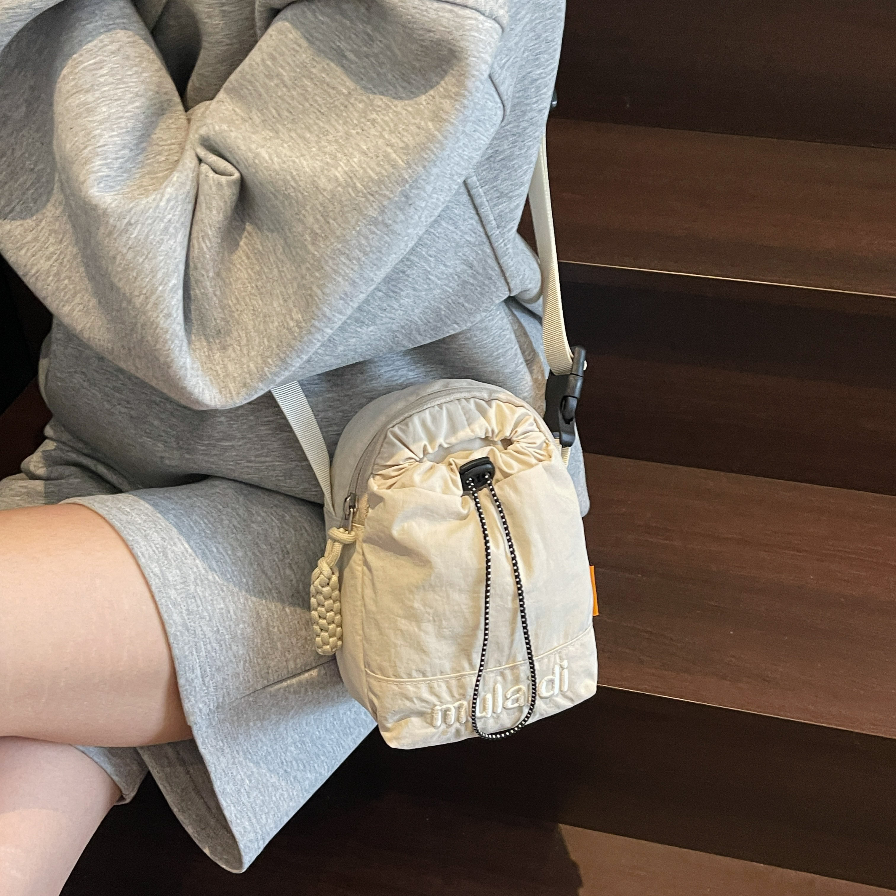 户外运动水杯包帆布迷你小包包女2026新款高级感斜挎包黄色手机包