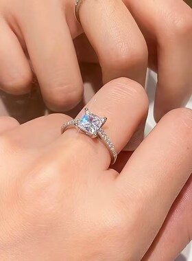 旭平四爪公主小方块戒指女简约ins风微镶轻奢气质食指戒时尚指环